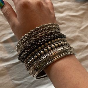 Custom Jewelry Silver Toned Fashionable Bracelets